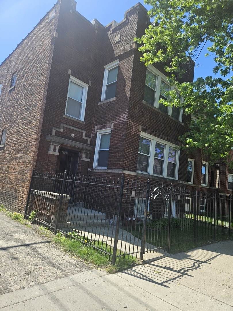4015 Potomac Avenue - Photo 1