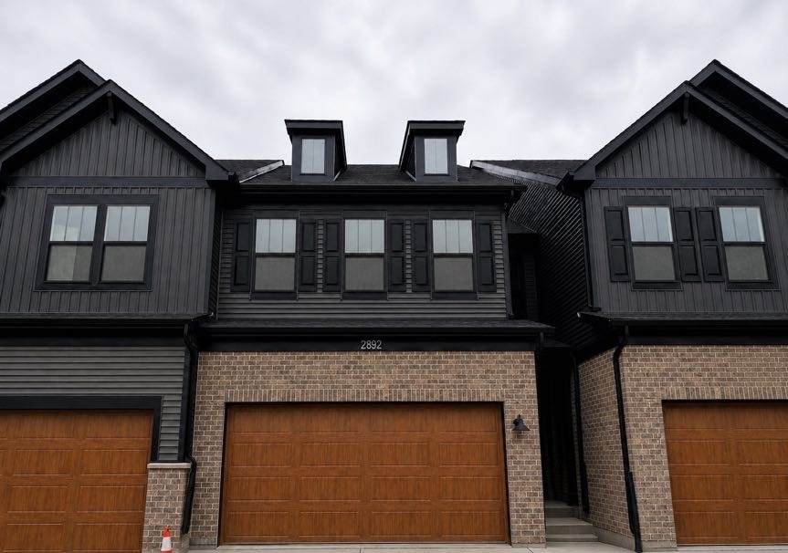 2892 Preserve Circle - Photo 1