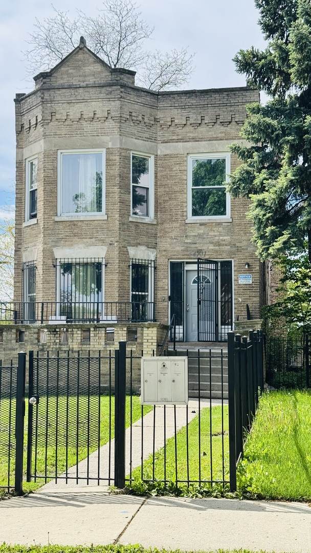 4701 West End Avenue - Photo 1