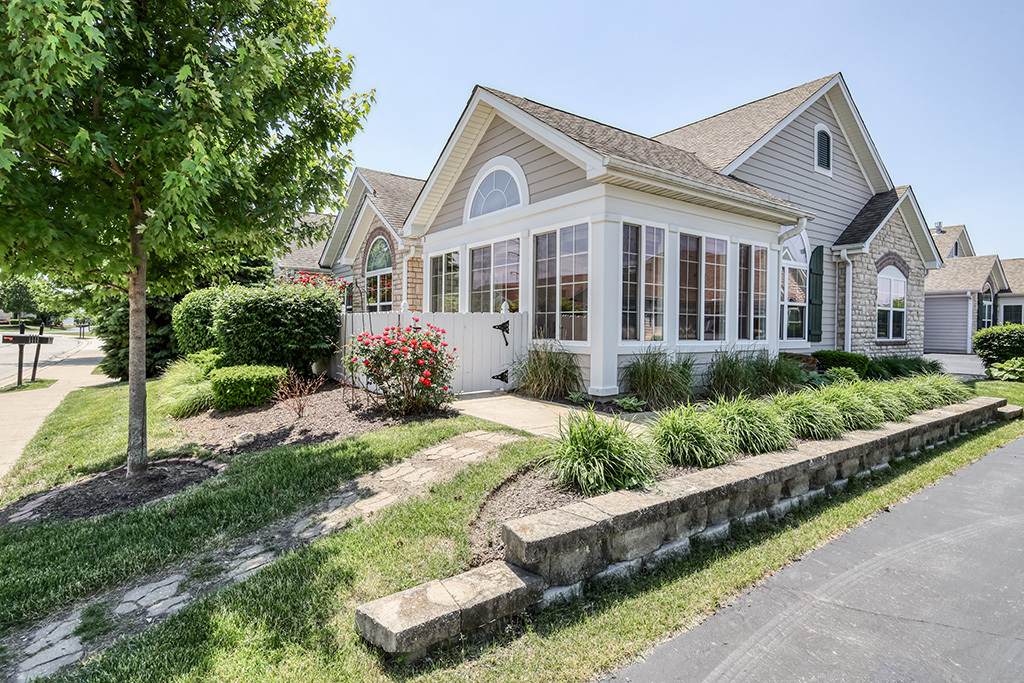 16635 Fox Run Circle - Photo 1