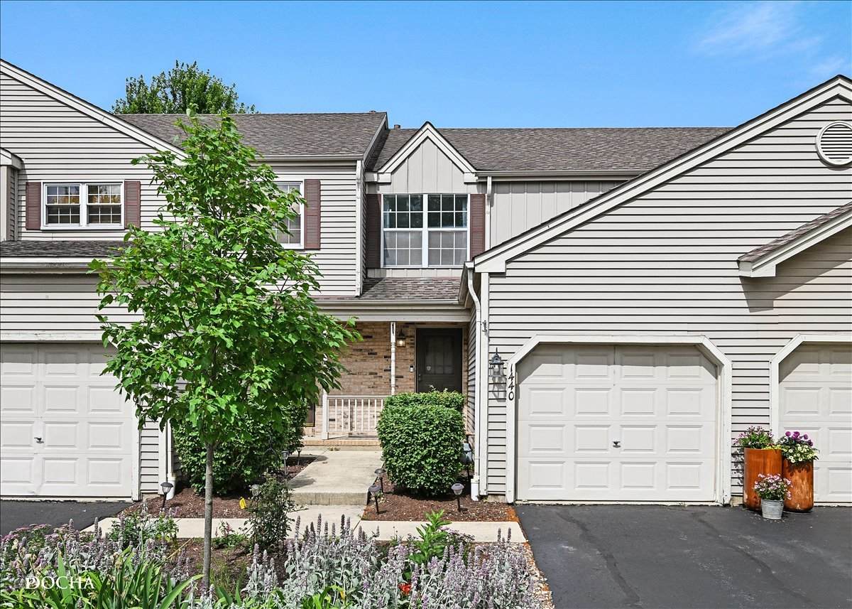 1440 Foxcroft Drive - Photo 1