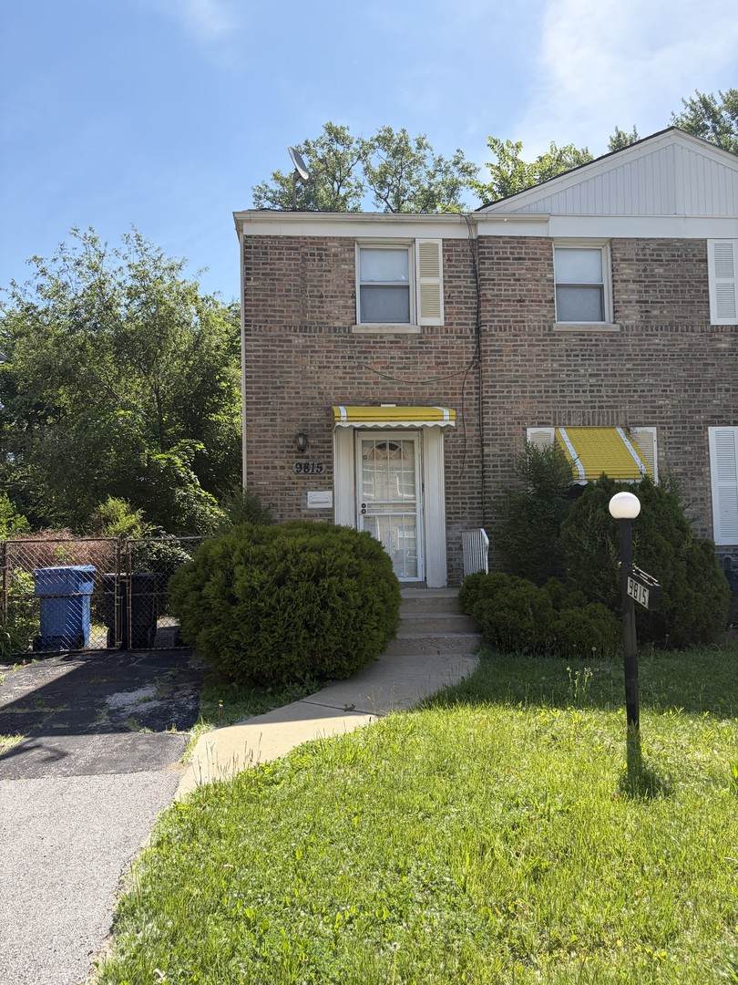 9815 Clyde Avenue - Photo 1