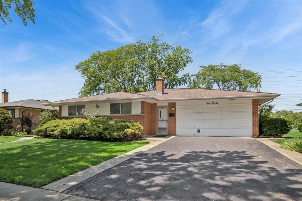 460 Kathleen Drive - Photo 1