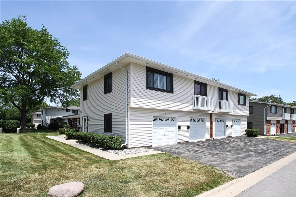 123 Fairlane Court - Photo 1