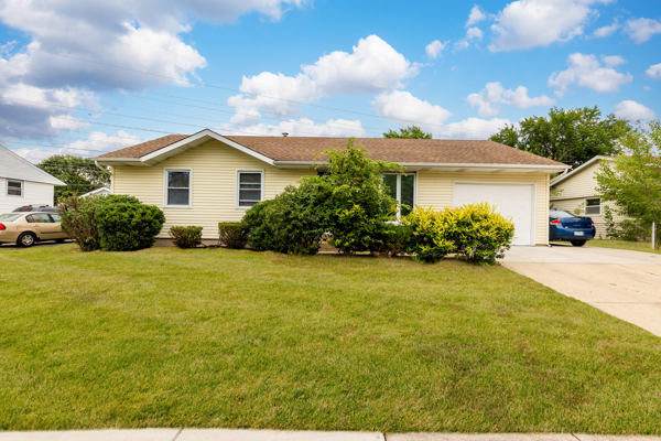 523 Belmont Drive - Photo 1