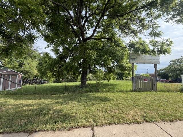 415 Russell Street - Photo 1
