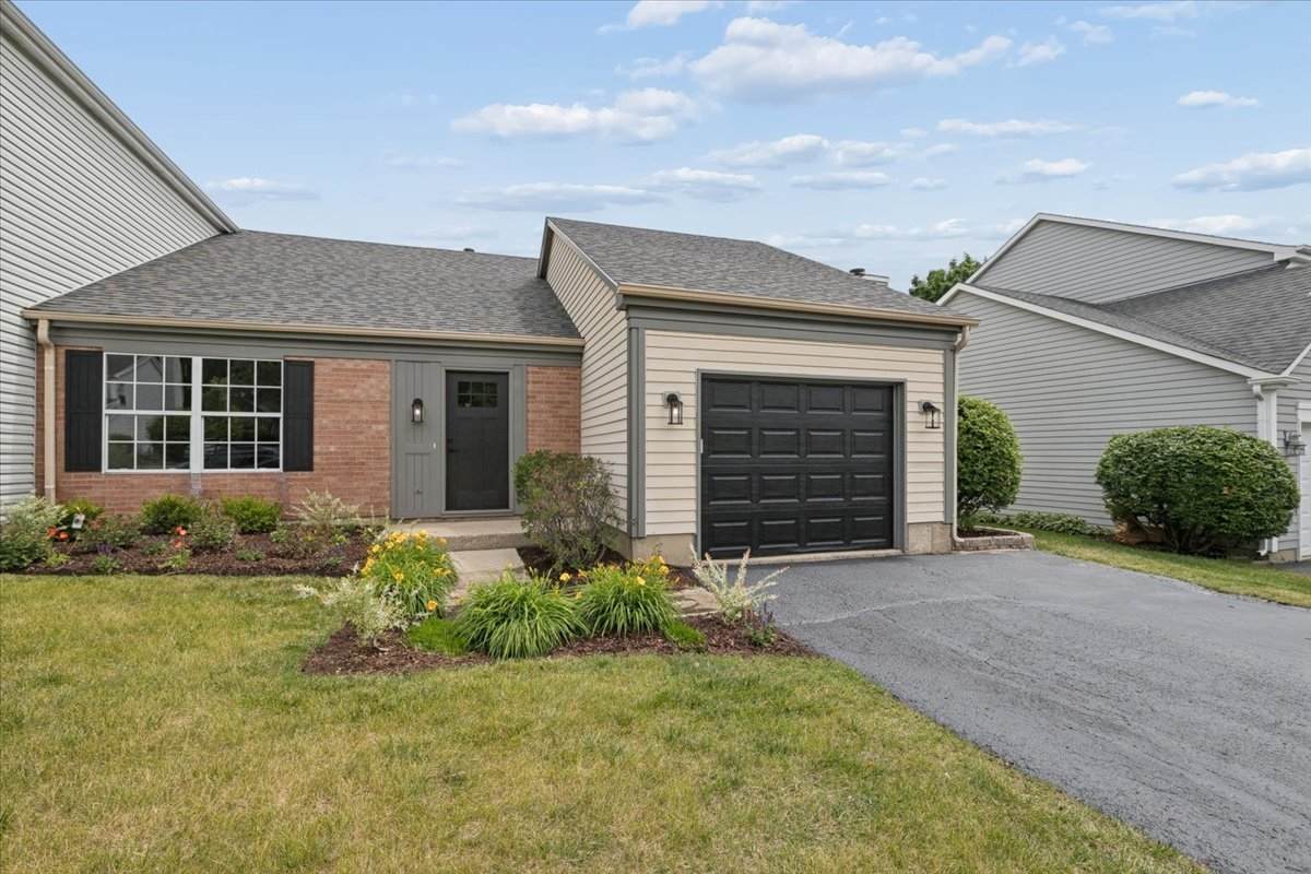 201 Bingham Circle - Photo 1