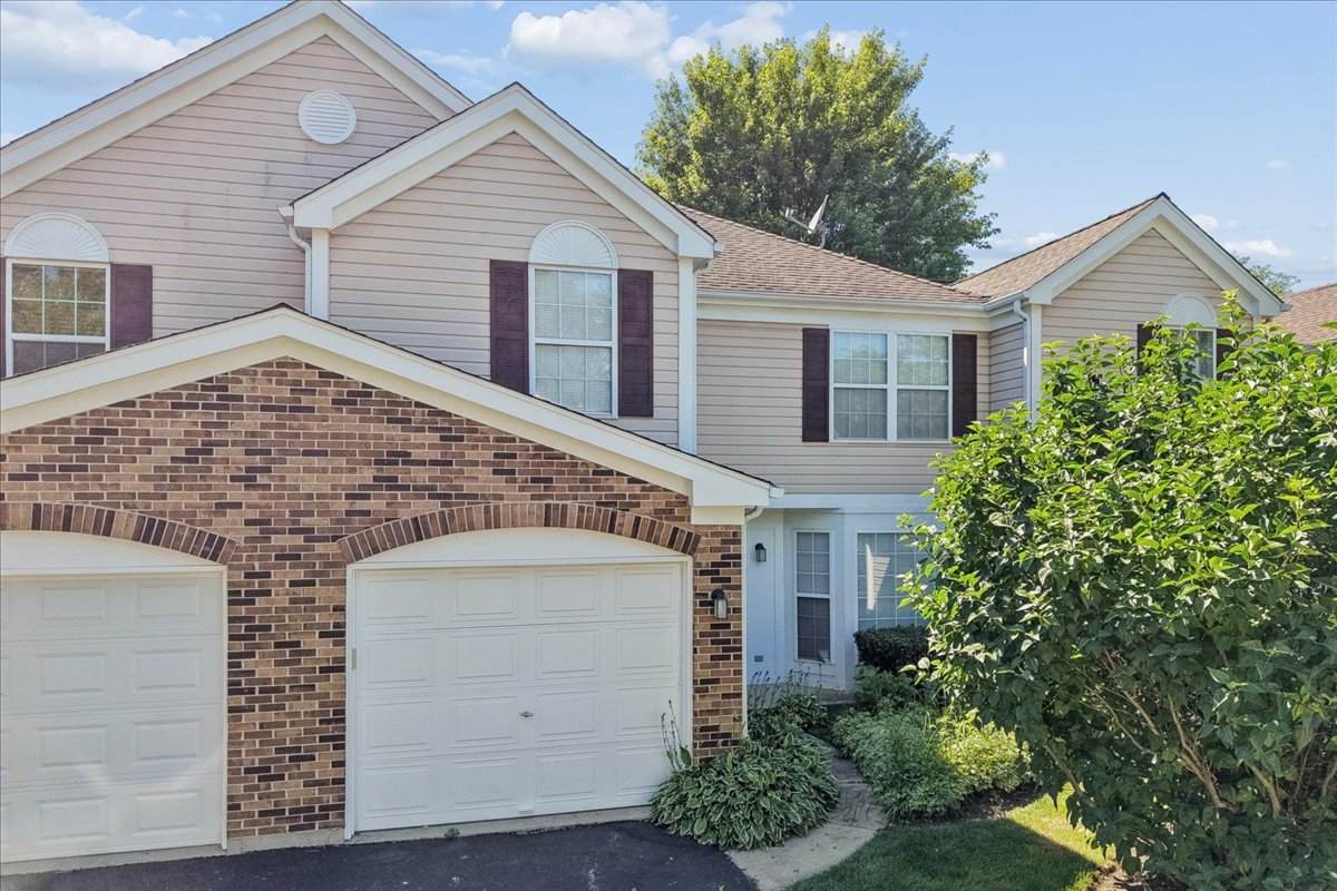 855 Saratoga Circle - Photo 1
