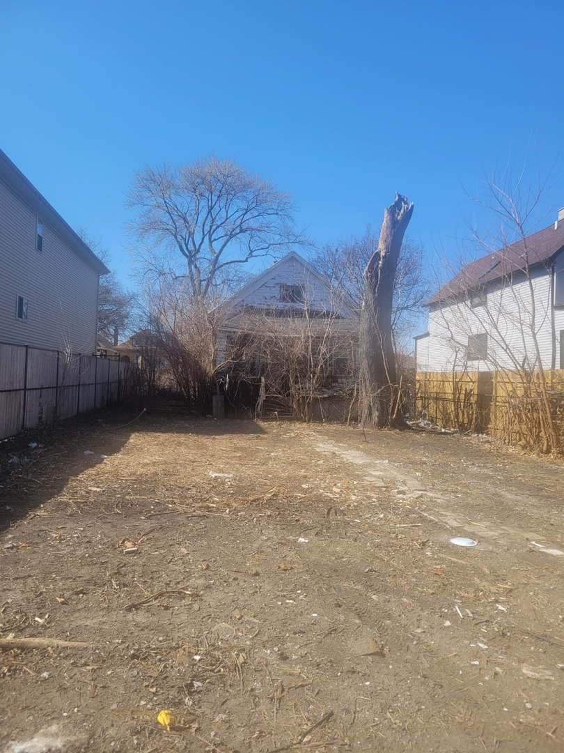 9524 California Avenue - Photo 1