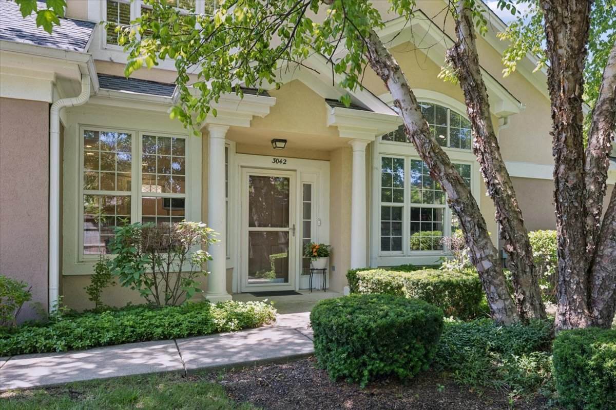 3042 Lexington Lane - Photo 1