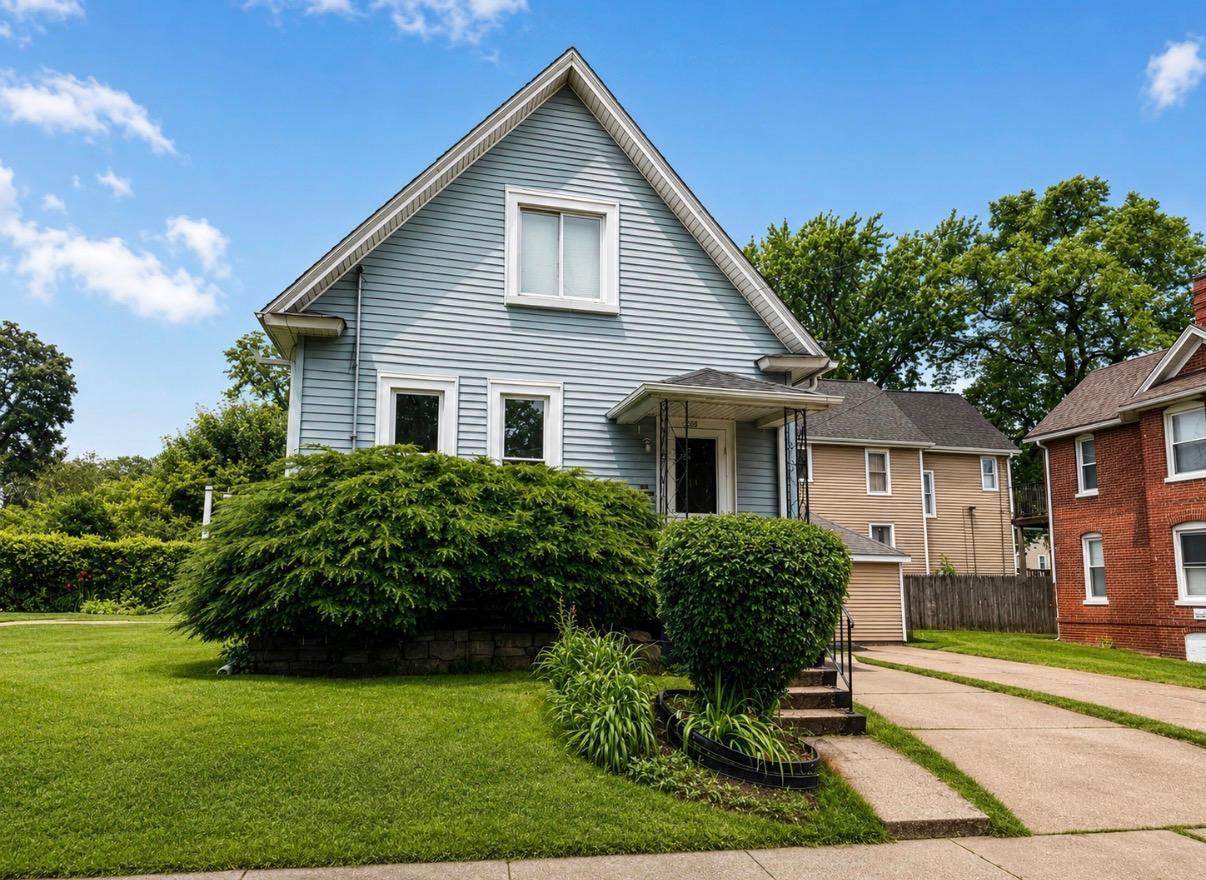 208 Park Avenue - Photo 1
