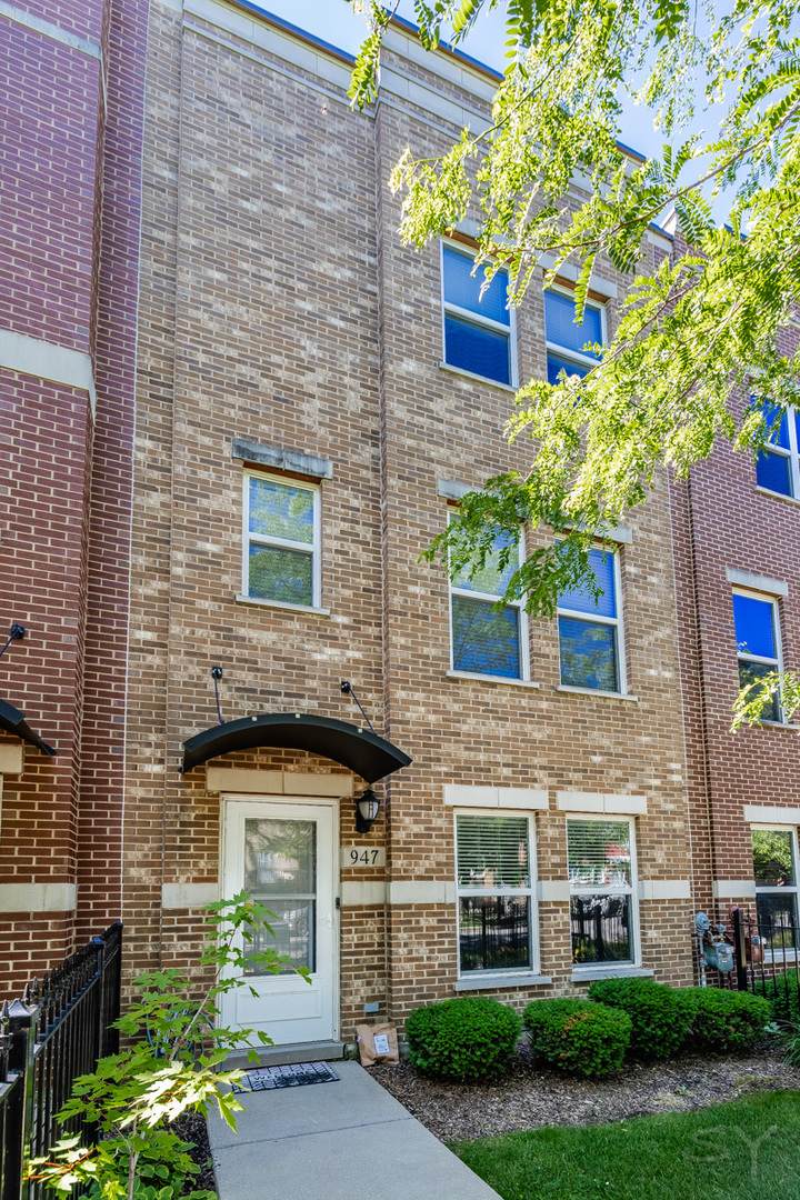 947 36th Street - Photo 1