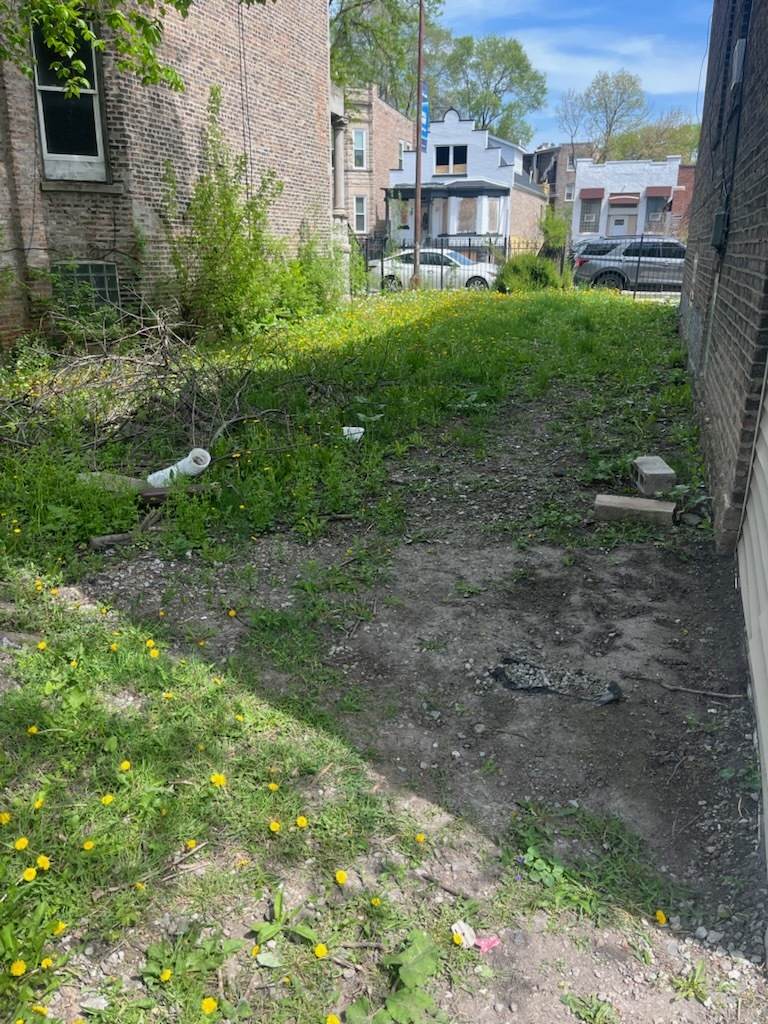1518 Homan Avenue - Photo 1