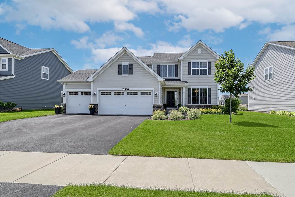 16538 Sun Meadow Drive - Photo 1