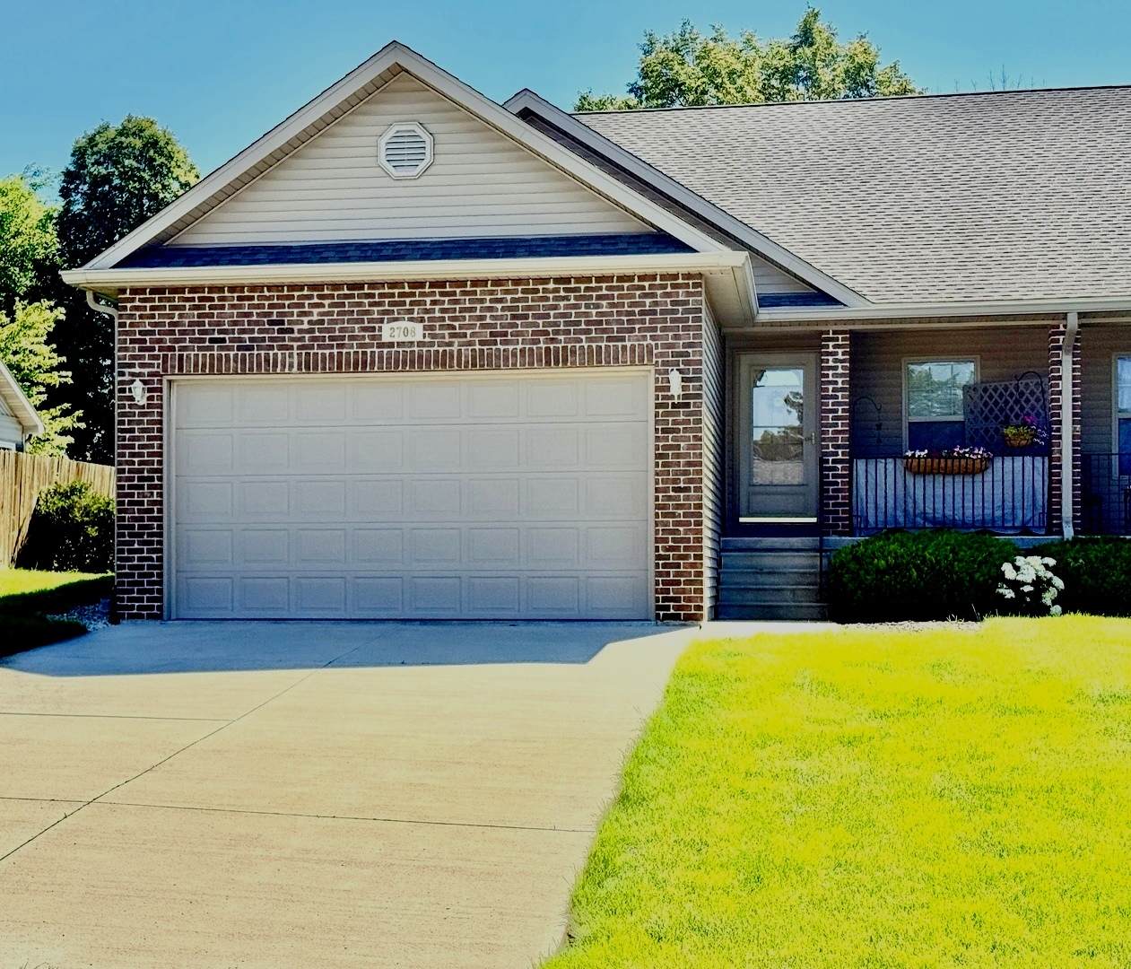 2708 Deer Court - Photo 1