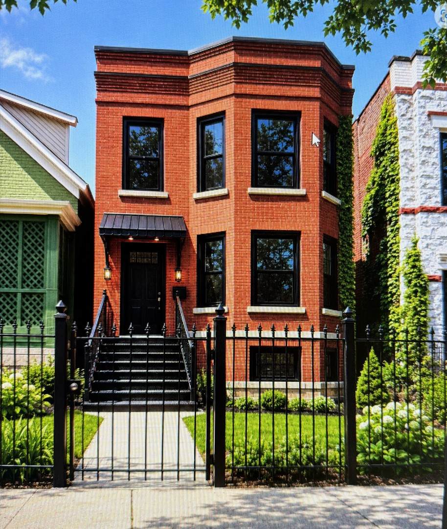 440 Hamlin Avenue - Photo 1