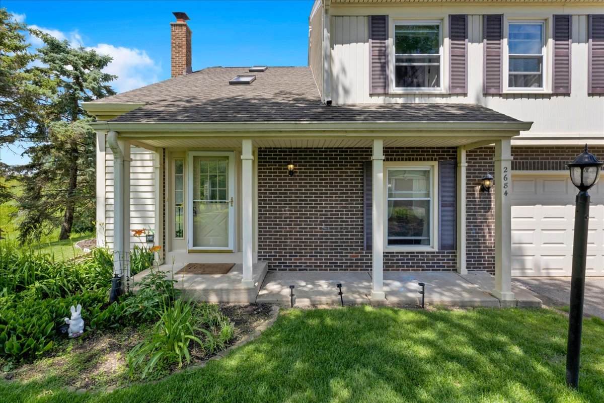 2684 College Hill Circle - Photo 1