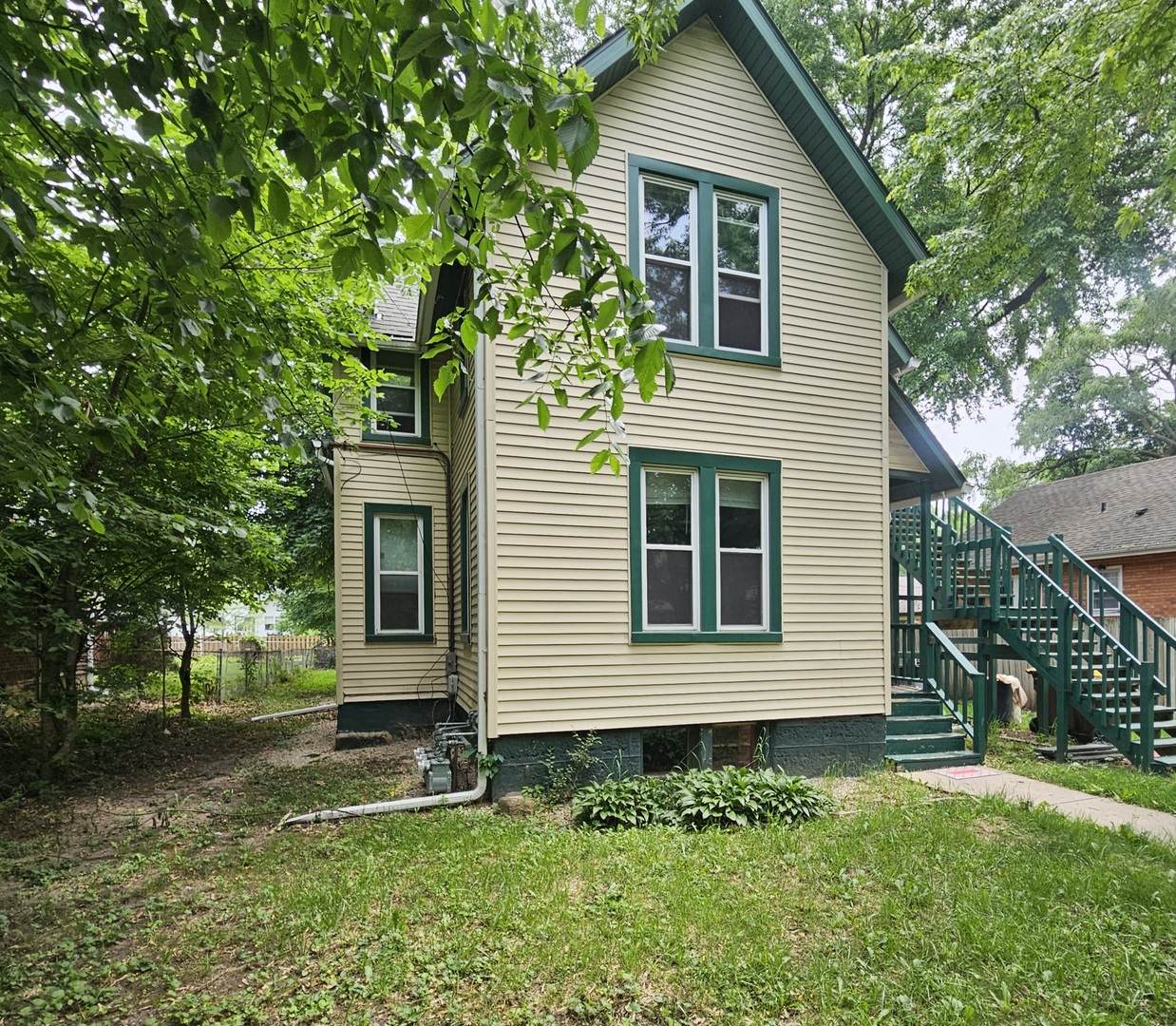 2217 Latham Street - Photo 1