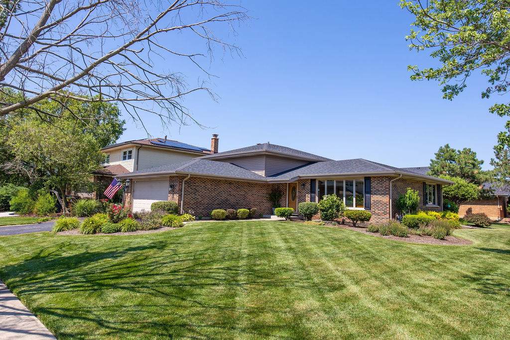 17207 Valley Drive - Photo 1