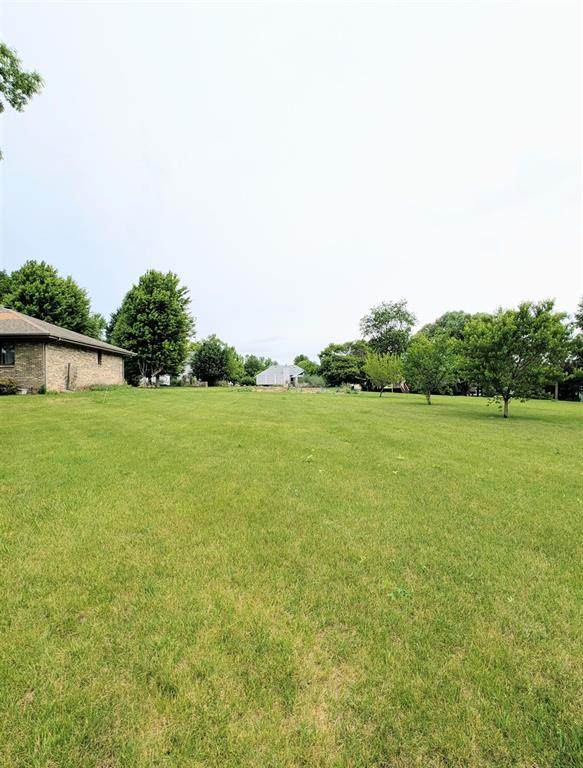 2360 Butternut Bend - Photo 1