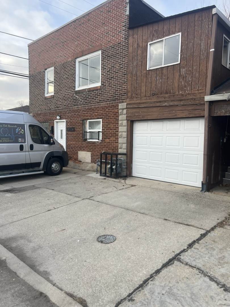 15704 Willard Avenue - Photo 1