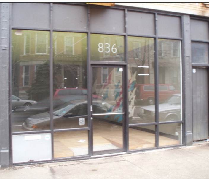 836 Damen Avenue - Photo 1