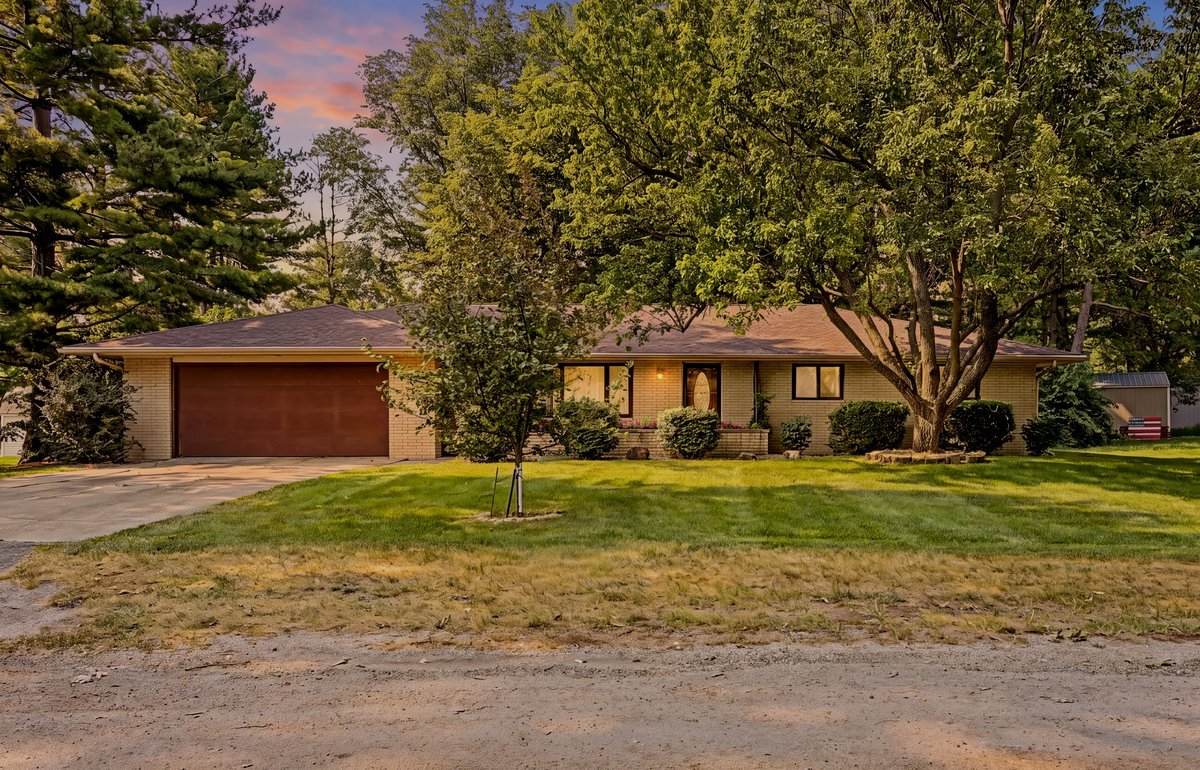 109 Parkview Drive - Photo 1