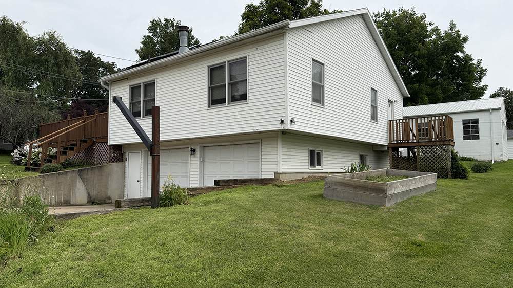 409 Barber Avenue - Photo 1