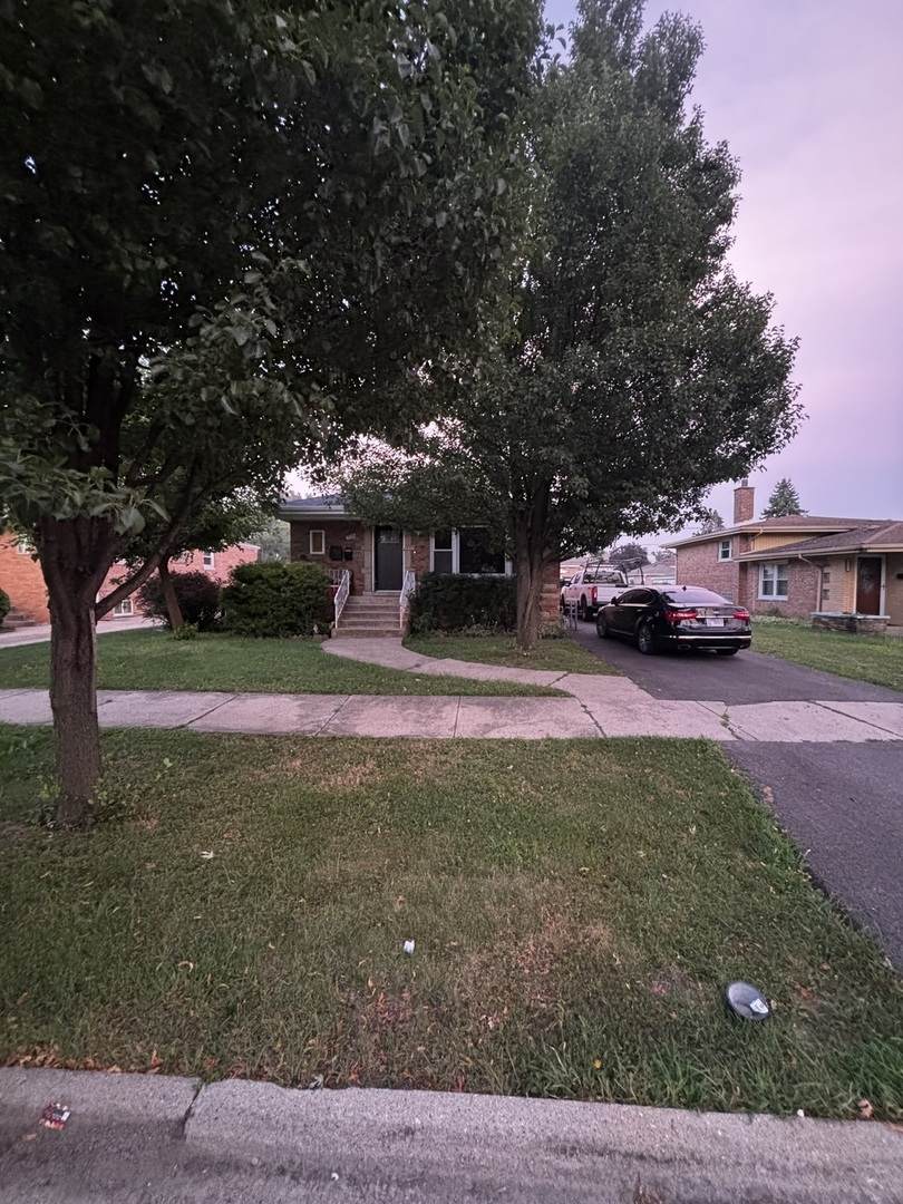 9209 Massasoit Avenue - Photo 1