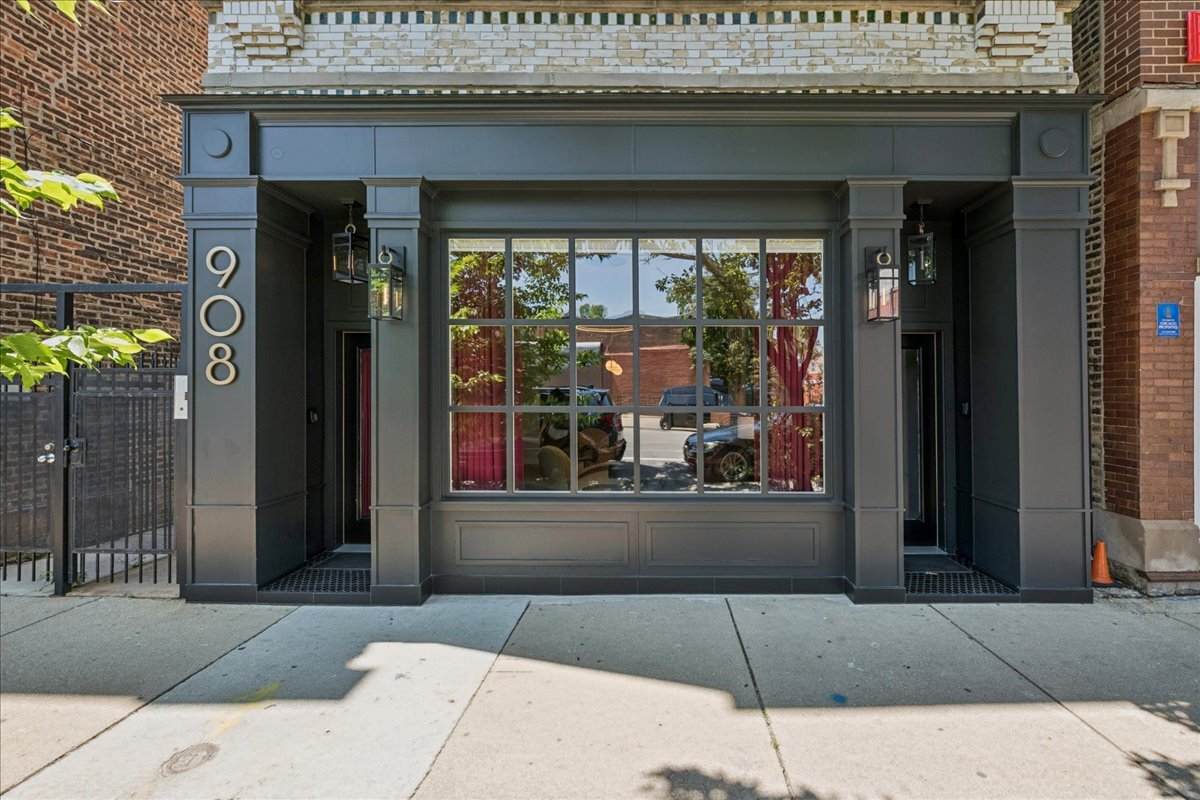 908 California Avenue - Photo 1