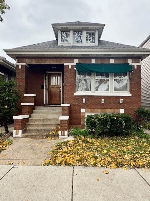 4923 Komensky Avenue - Photo 1