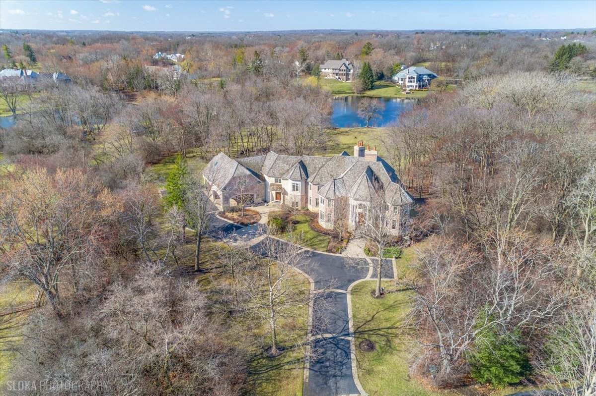 414 Dana Lane - Photo 1