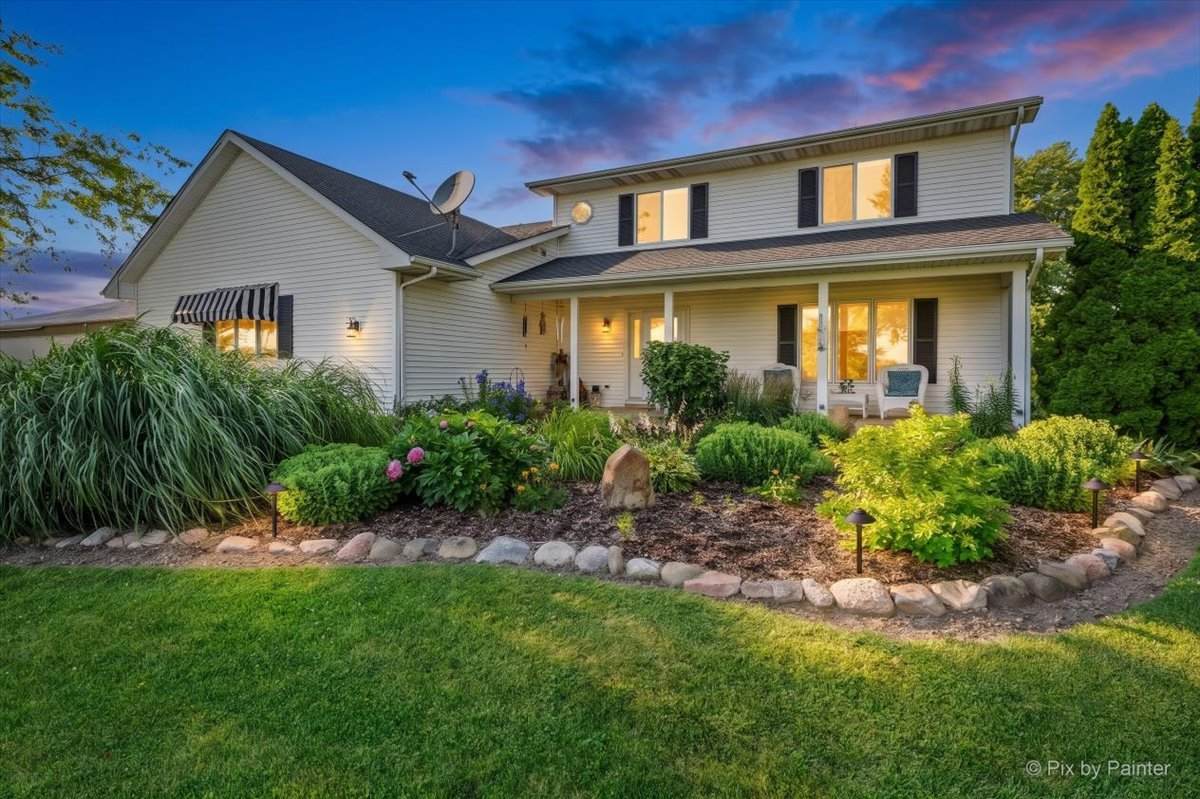 49W972 Peterson Road - Photo 1