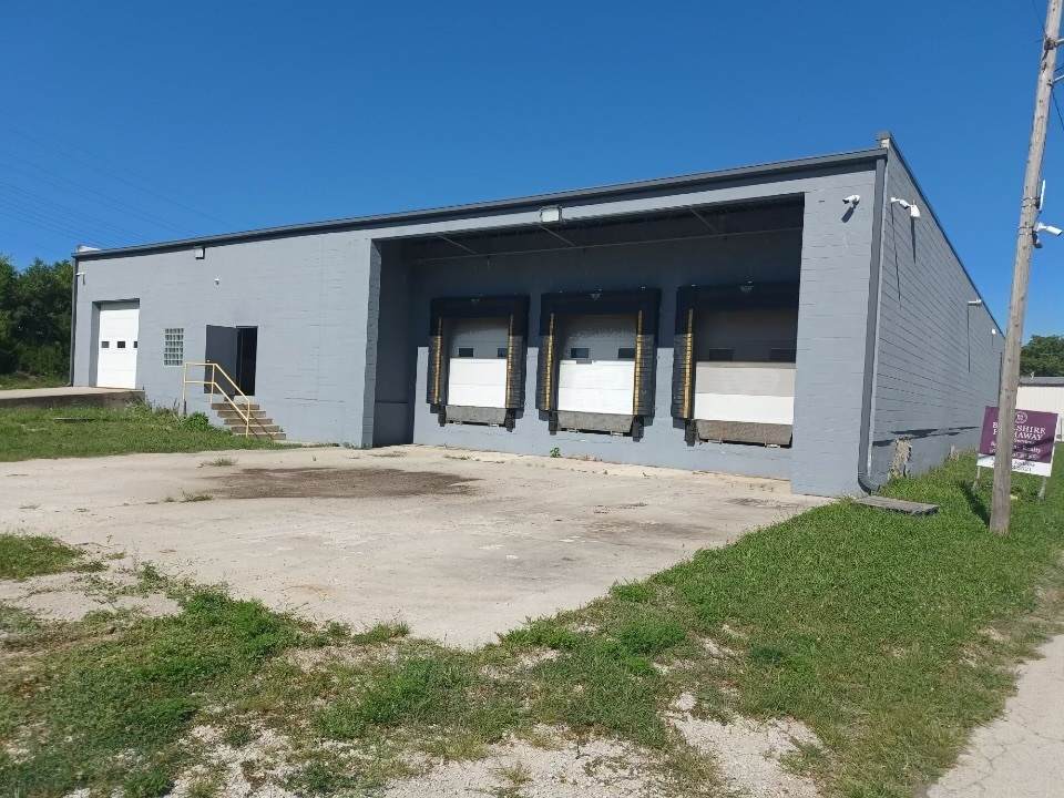 711 Seneca Street - Photo 1