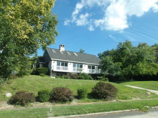 304 Greenway Lane - Photo 1