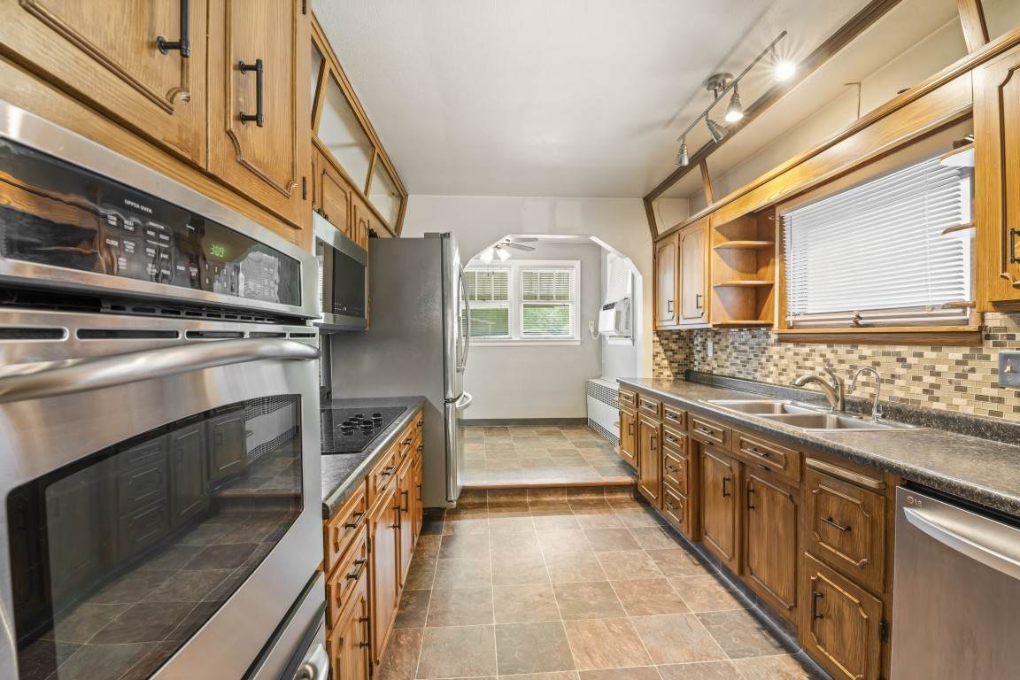 253 River Lane - Photo 1