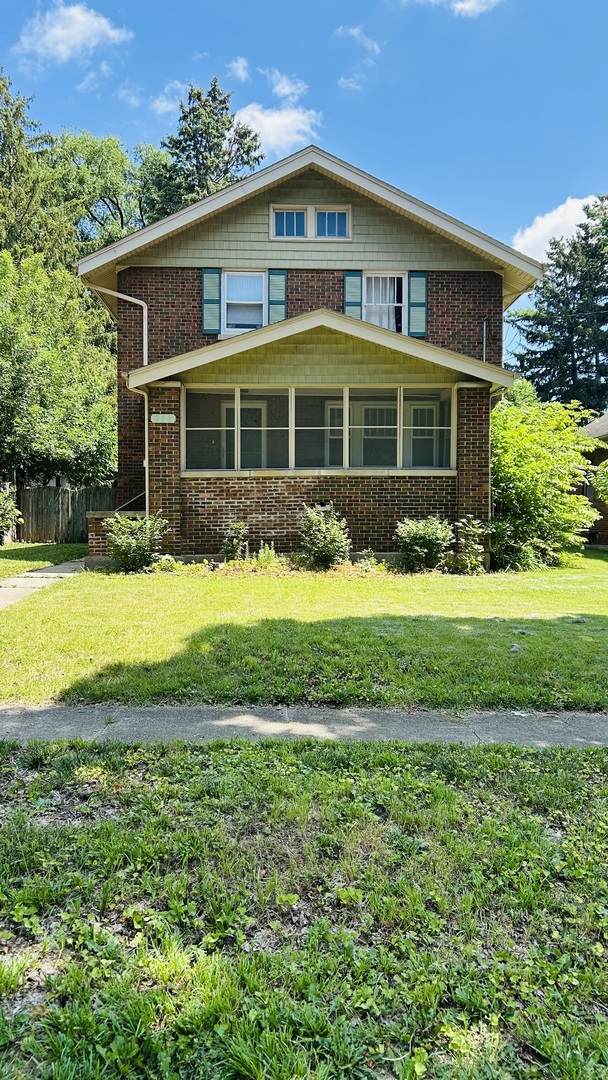216 London Avenue - Photo 1
