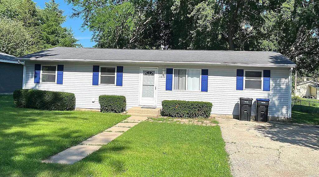 4812 Howard Street - Photo 1