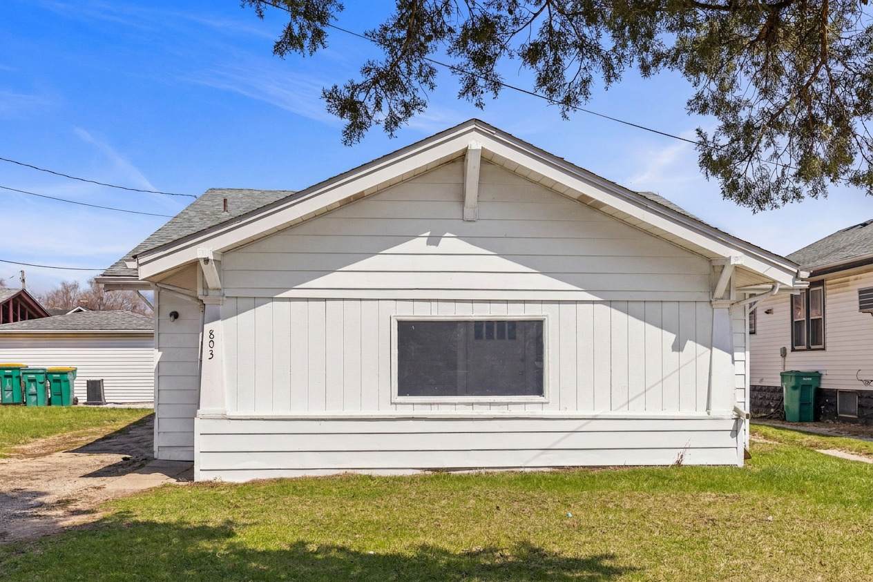 803 1st Avenue - Photo 1
