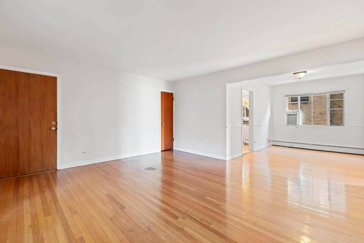1539 Monroe Avenue - Photo 1