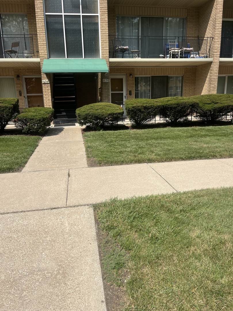 10316 Komensky Avenue - Photo 1