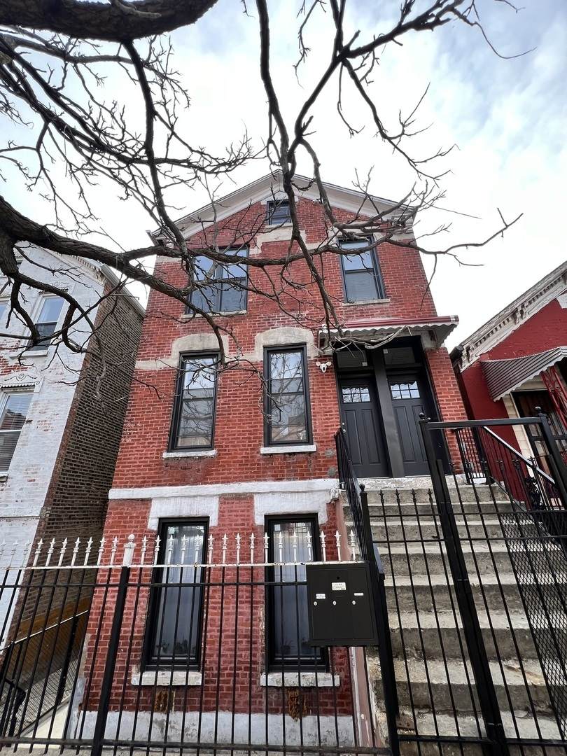 1329 19th Street - Photo 1
