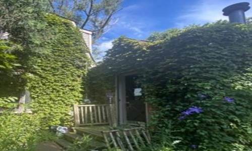 105 Willow Road - Photo 1