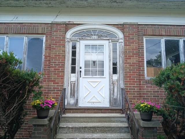 660 Myrtle Avenue - Photo 1