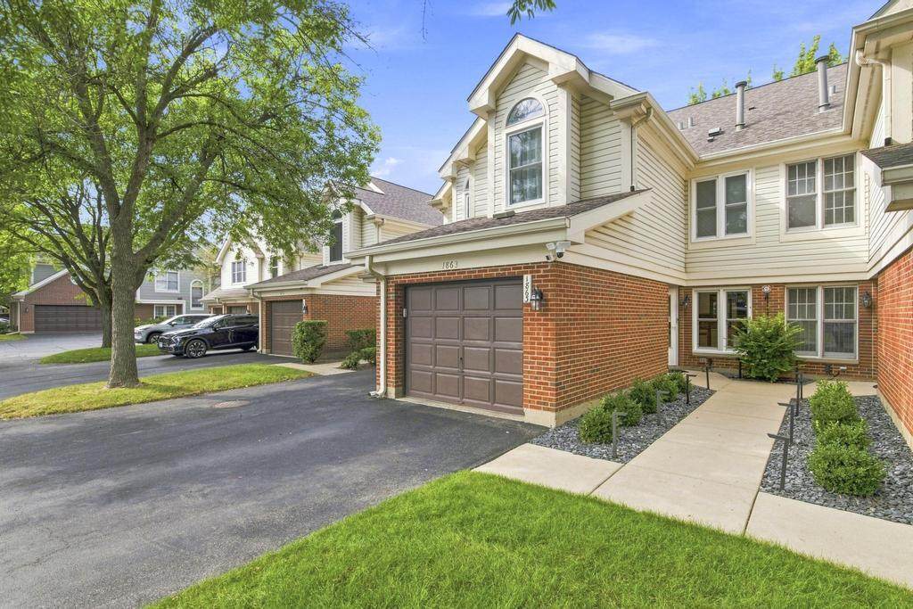 1863 White Oak Street - Photo 1