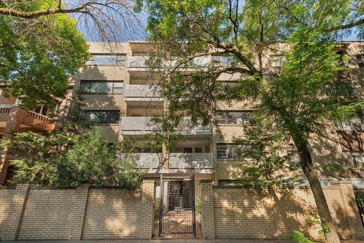5616 Kenmore Avenue - Photo 1