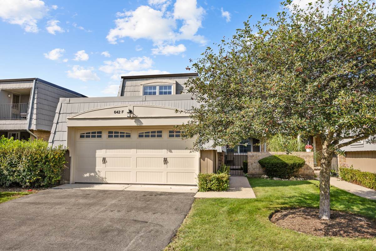 642 Burgundy Court - Photo 1