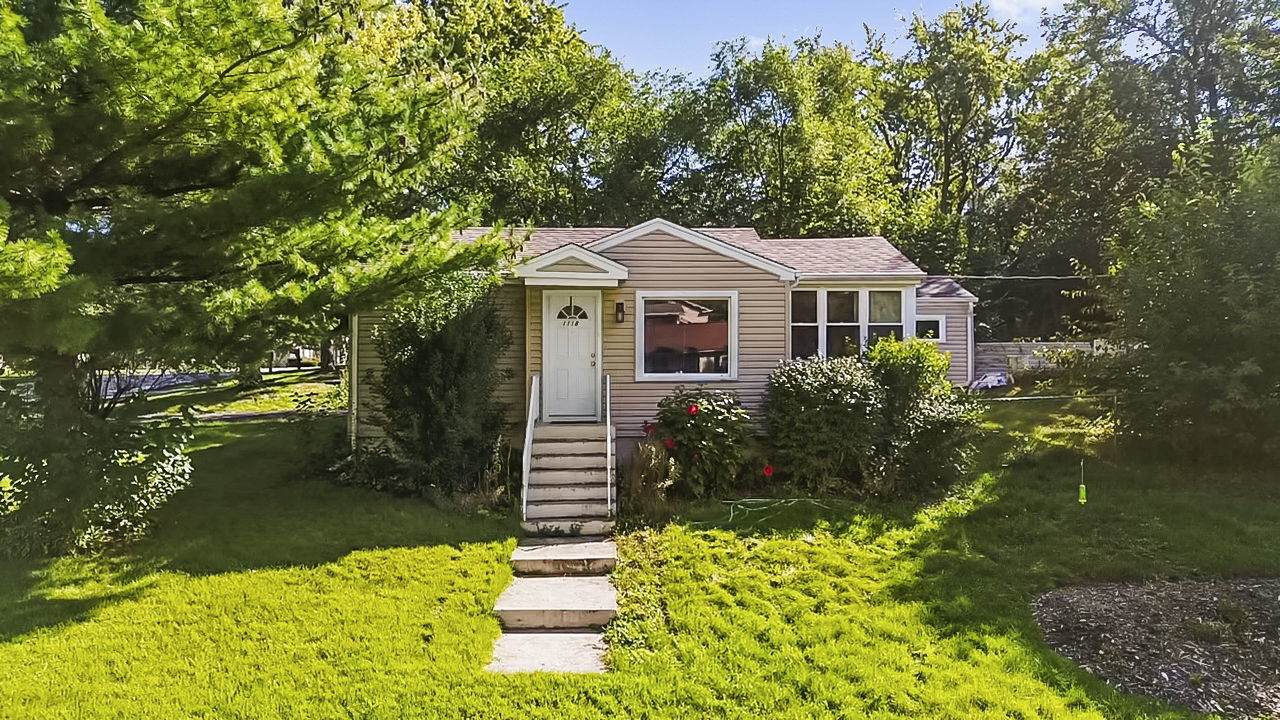 1118 Sycamore Street - Photo 1