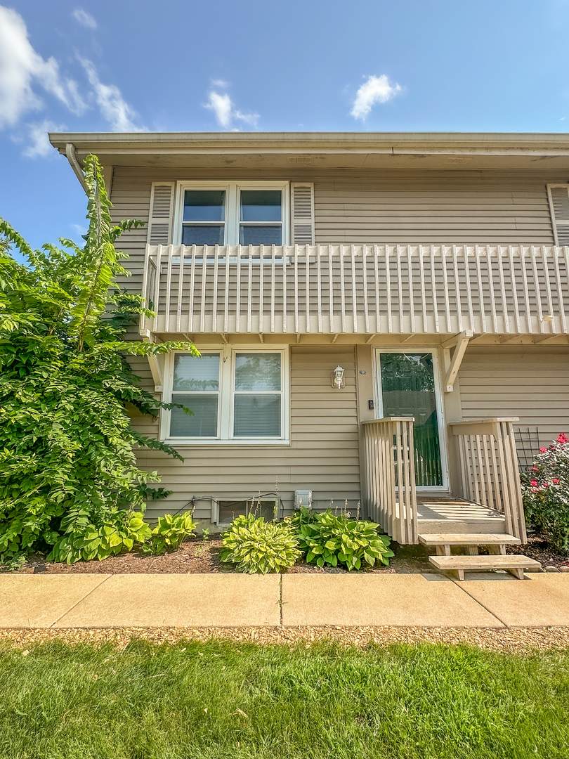 218 Eagle Court - Photo 1