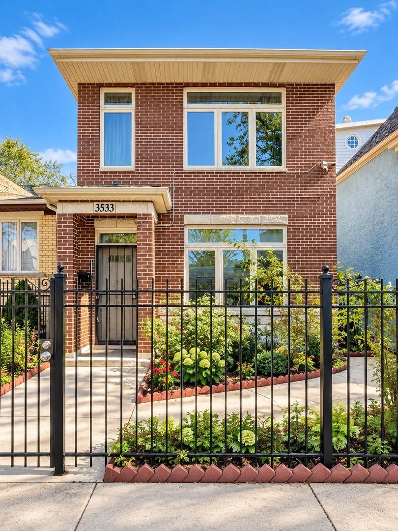 3533 Rockwell Street - Photo 1